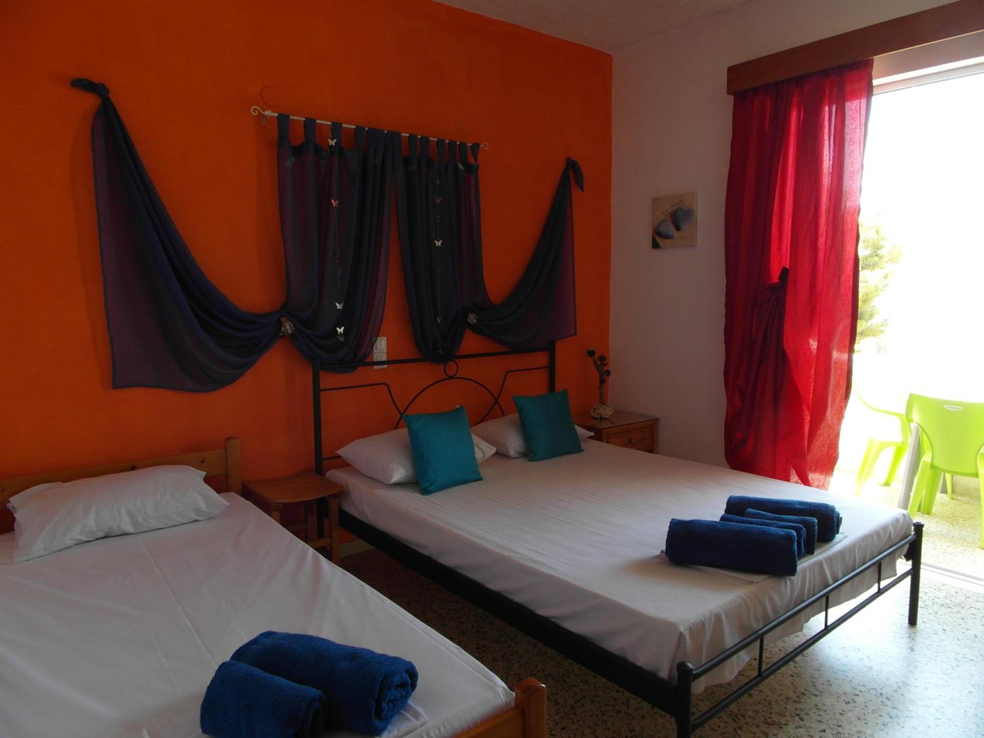 Eri Studios Agia Marina  Zimmer foto