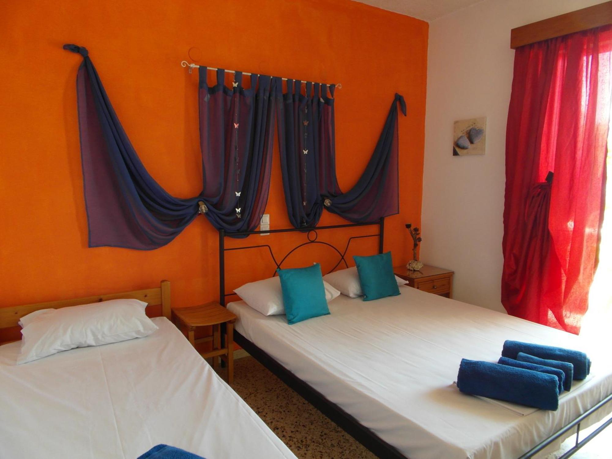 Eri Studios Agia Marina  Zimmer foto