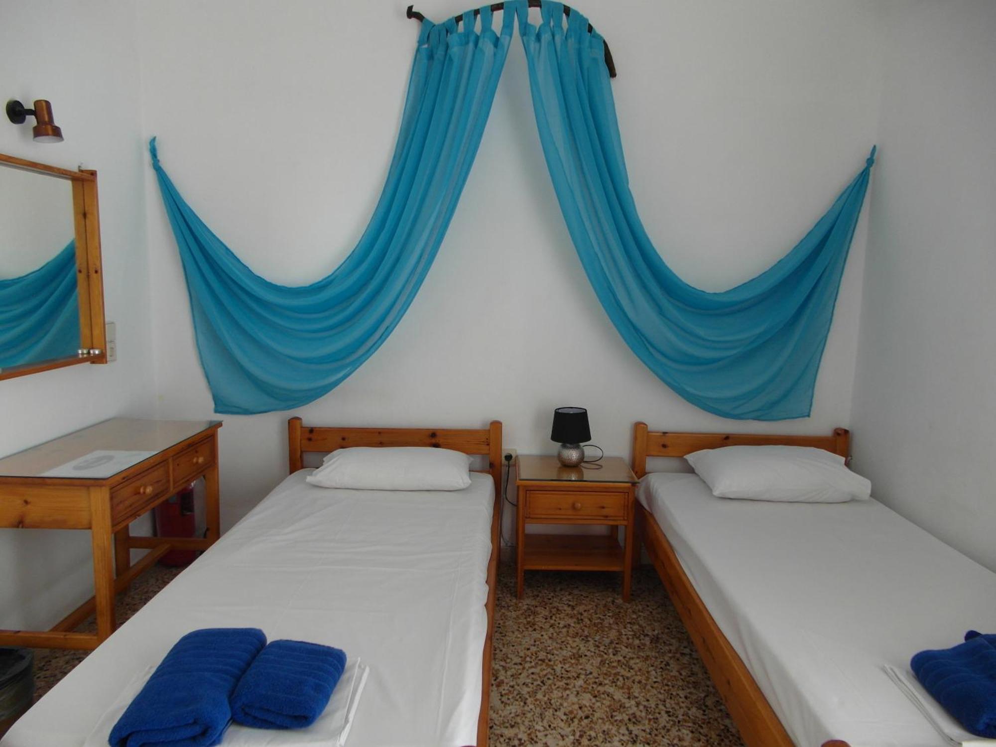Eri Studios Agia Marina  Zimmer foto