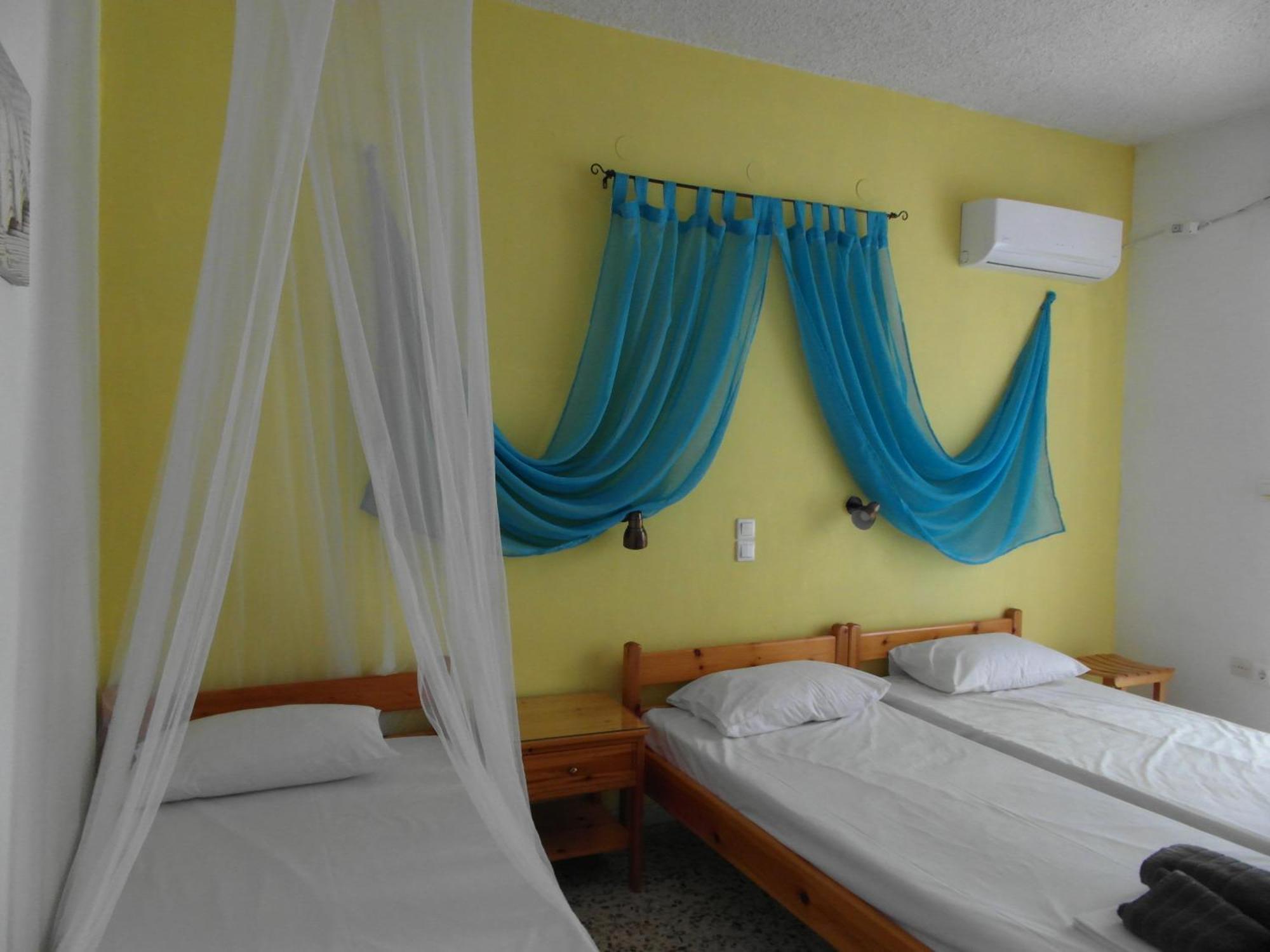 Eri Studios Agia Marina  Zimmer foto